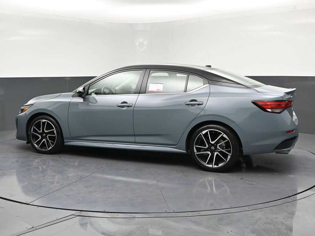 Used 2024 Nissan Sentra SR w/ SR Premium Package image 28