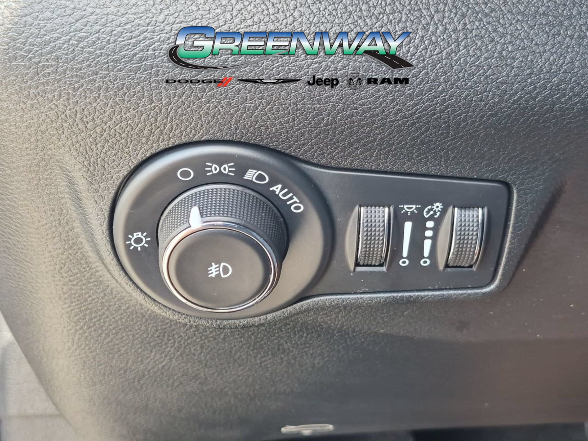 Used 2023 Jeep Compass Limited AWD/4WD image 20