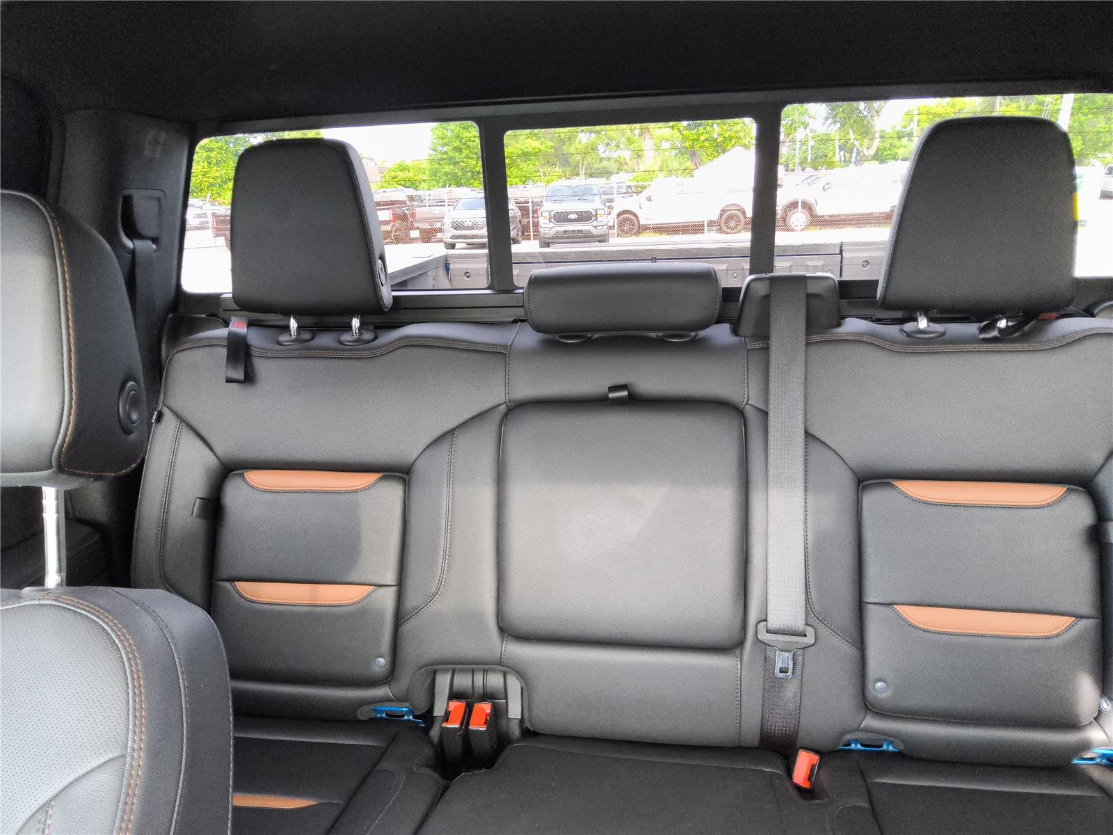 Used 2023 GMC Sierra 1500 AT4 w/ AT4 Premium Package AWD/4WD image 21