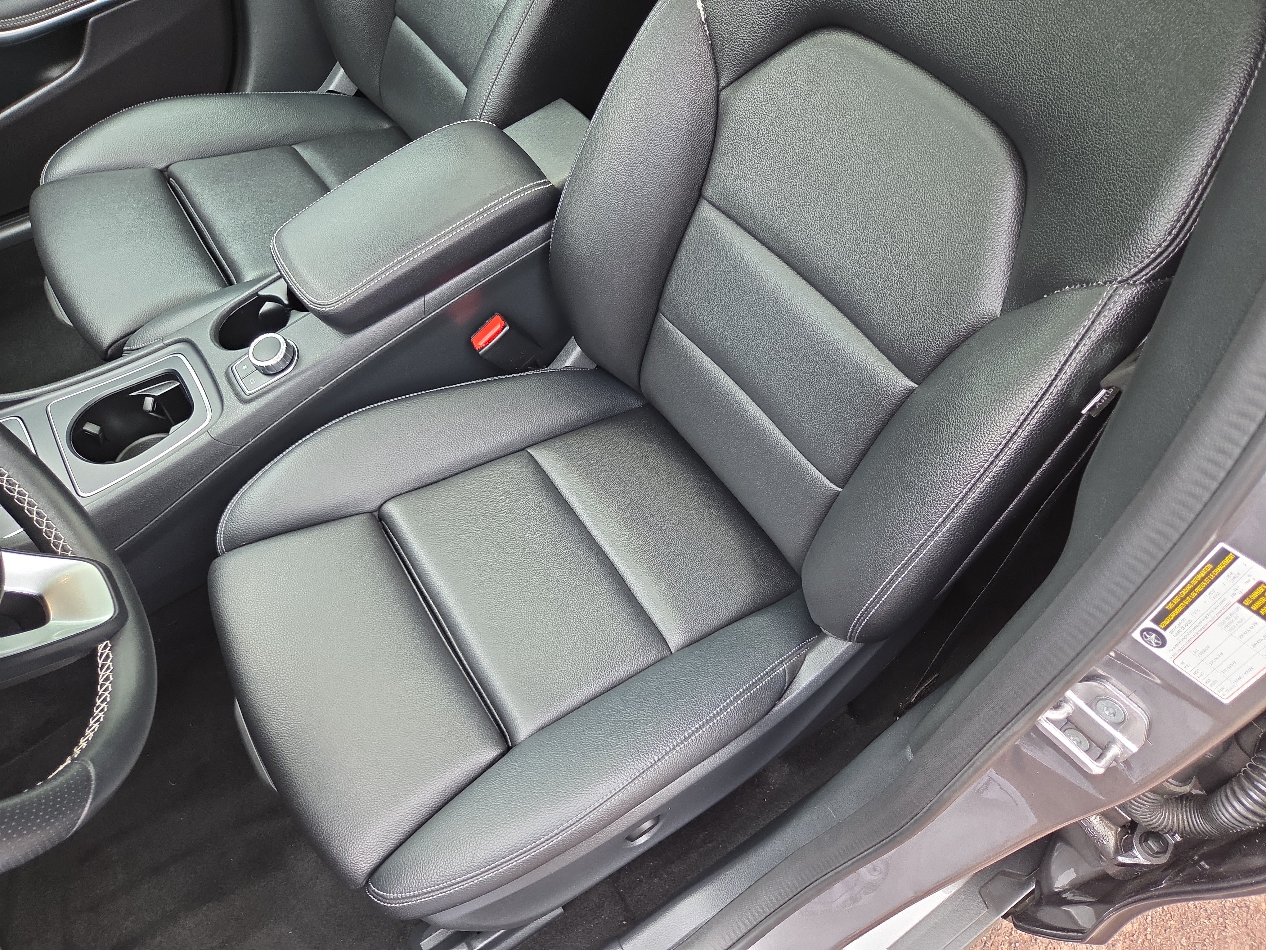 Used 2018 Mercedes-Benz GLA 250 4MATIC image 13