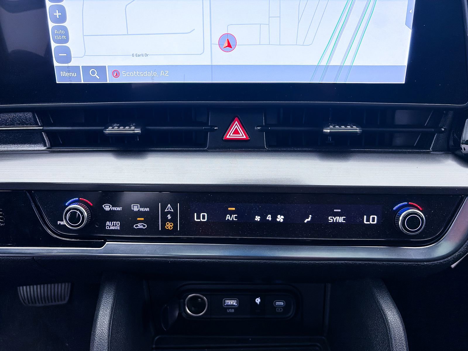 Used 2025 Kia Sportage EX w/ Premium Package image 23