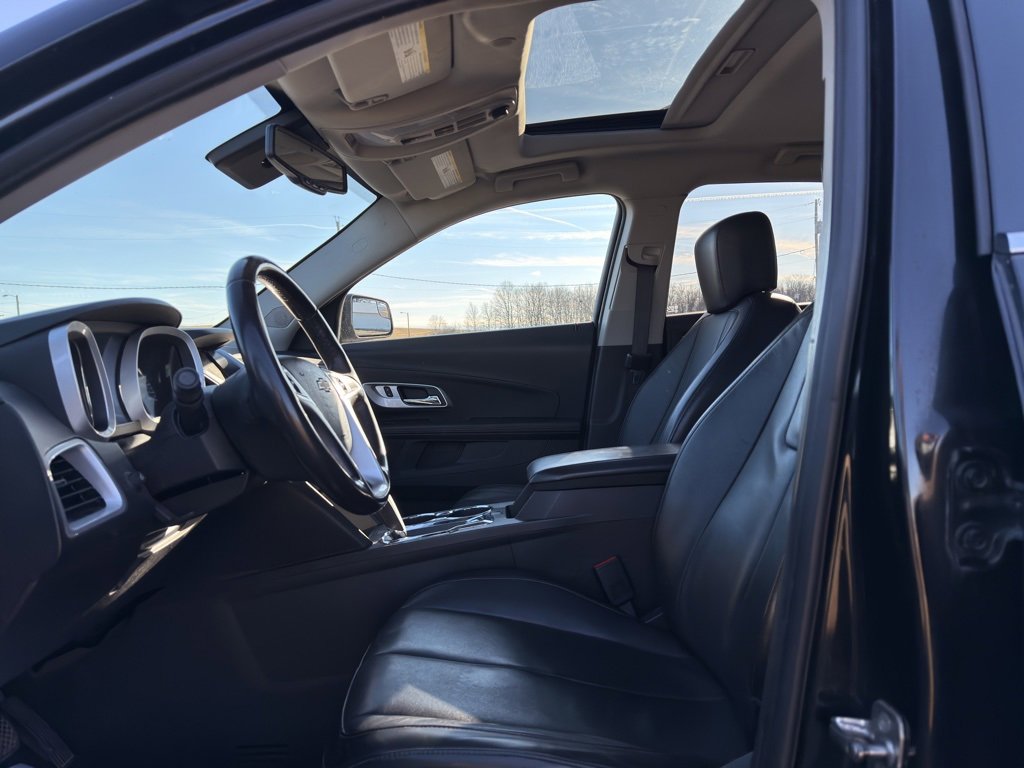 Used 2012 Chevrolet Equinox LT image 2