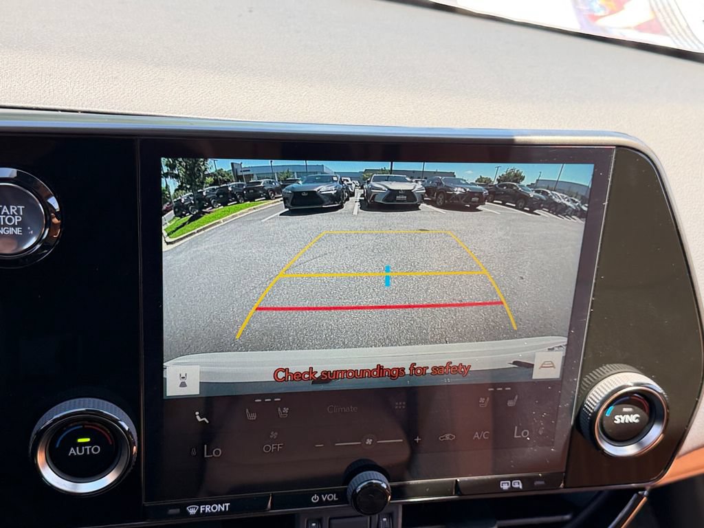 Used 2024 Lexus NX 250 FWD image 21