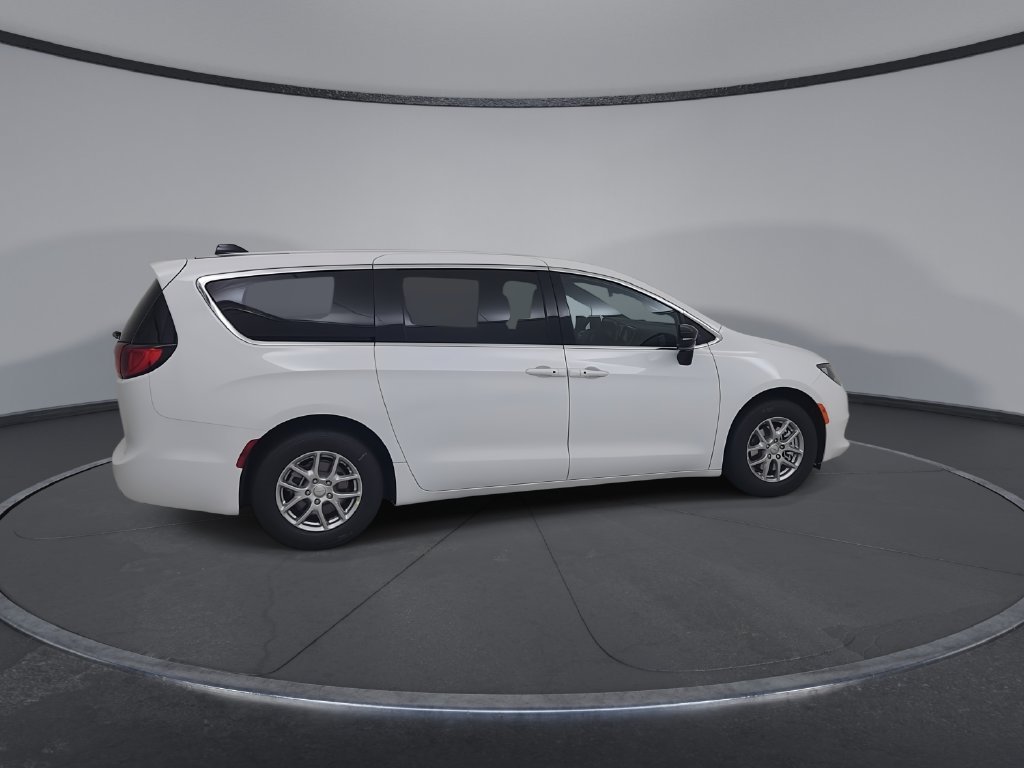 New 2027 Chrysler Pacifica LX FWD image 15