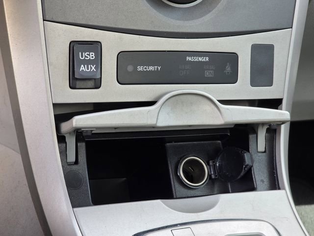 Used 2013 Toyota Corolla LE image 18