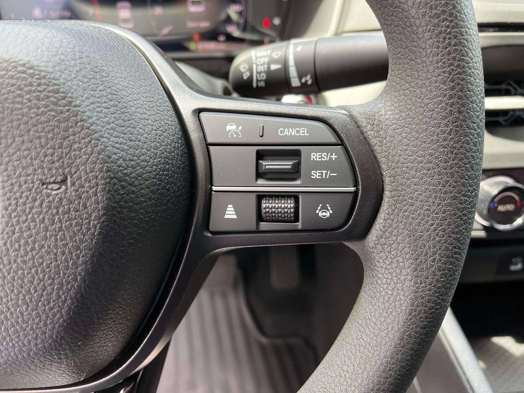 Used 2024 Honda Accord EX image 27