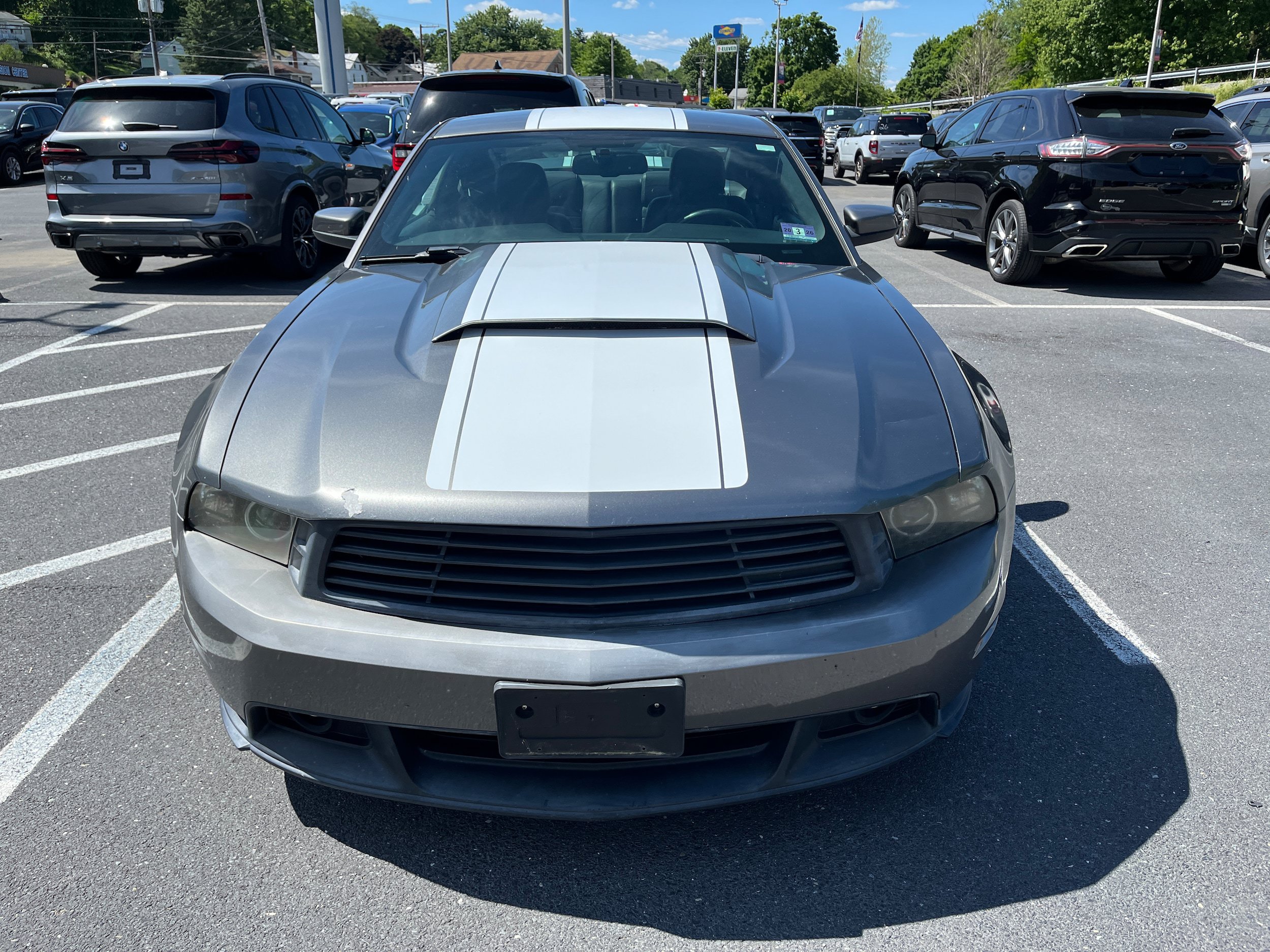 Used 2010 Ford Mustang GT Premium RWD image 2