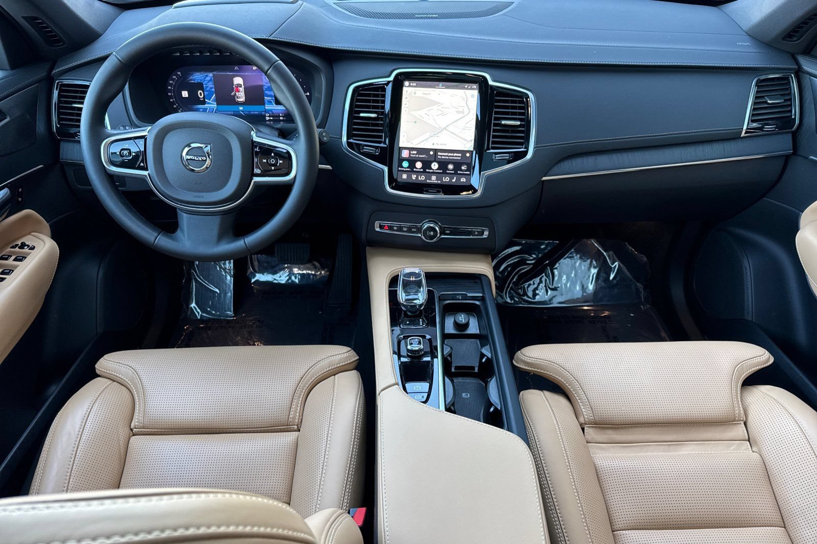 Used 2025 Volvo XC90 T8 Ultra w/ Protection Package Premier AWD/4WD image 14