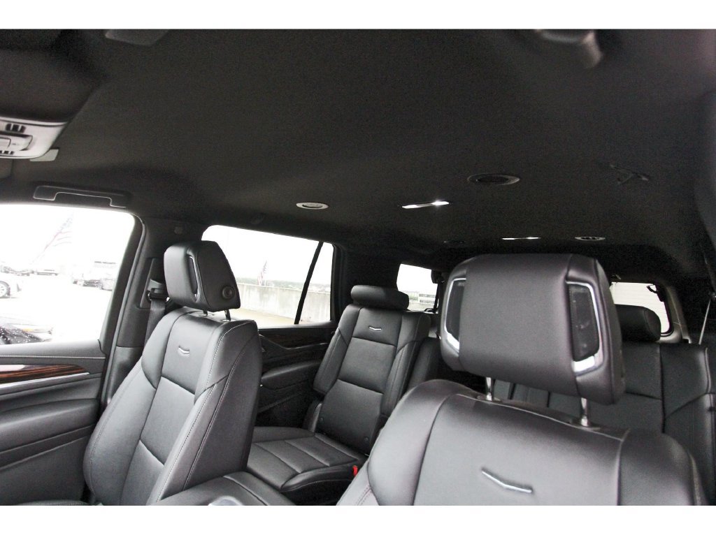 Certified 2024 Cadillac Escalade Luxury RWD image 30