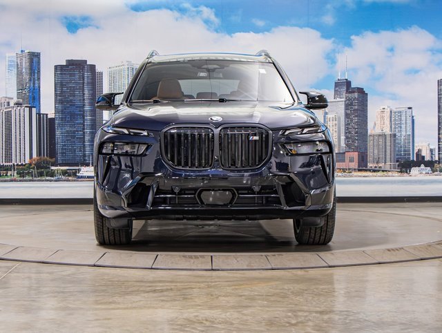 New 2026 BMW X7 M60i image 3