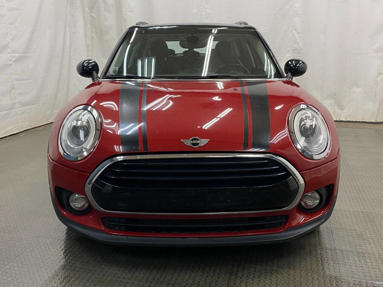 Used 2016 MINI Cooper Clubman image 3