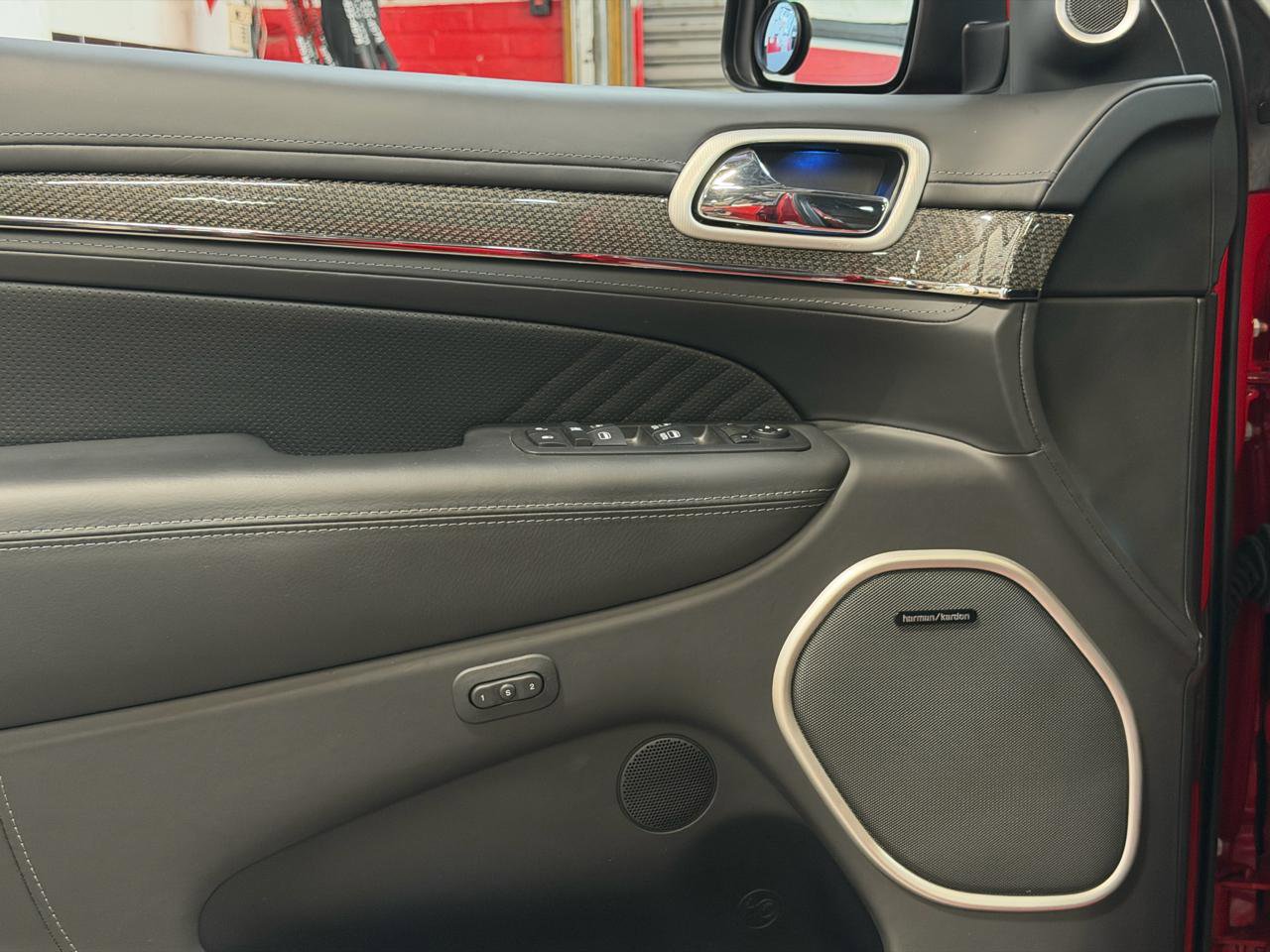 Used 2018 Jeep Grand Cherokee Trackhawk AWD/4WD image 16