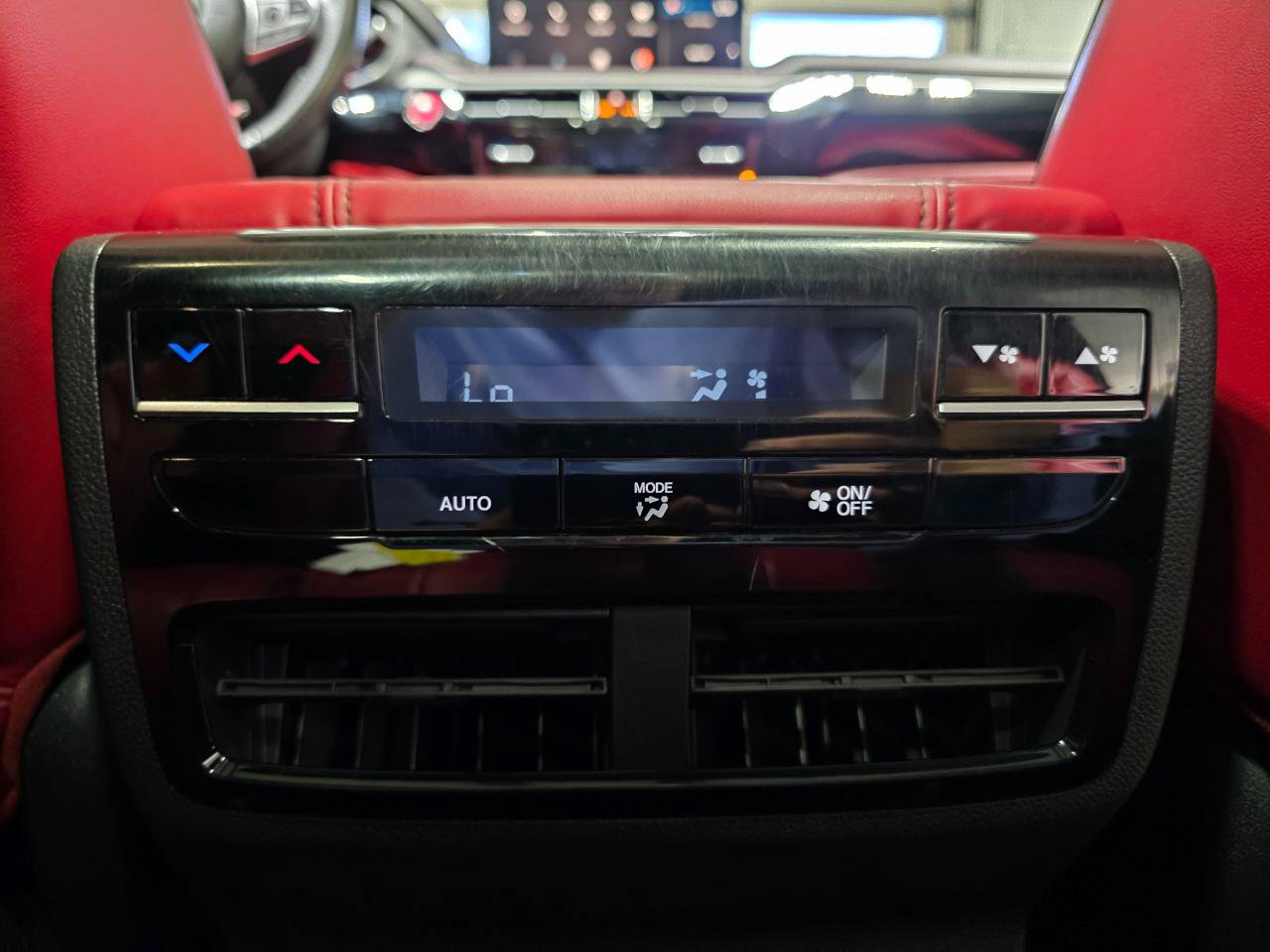 Used 2023 Acura MDX A-Spec AWD/4WD image 32