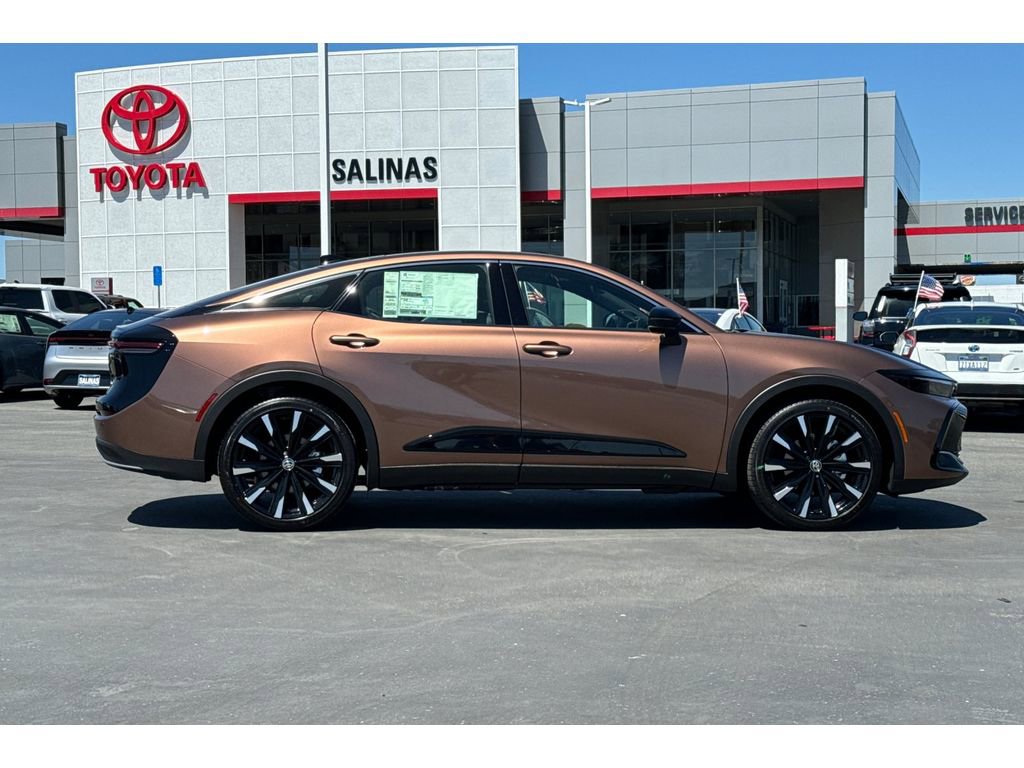 New 2026 Toyota Crown Platinum image 3