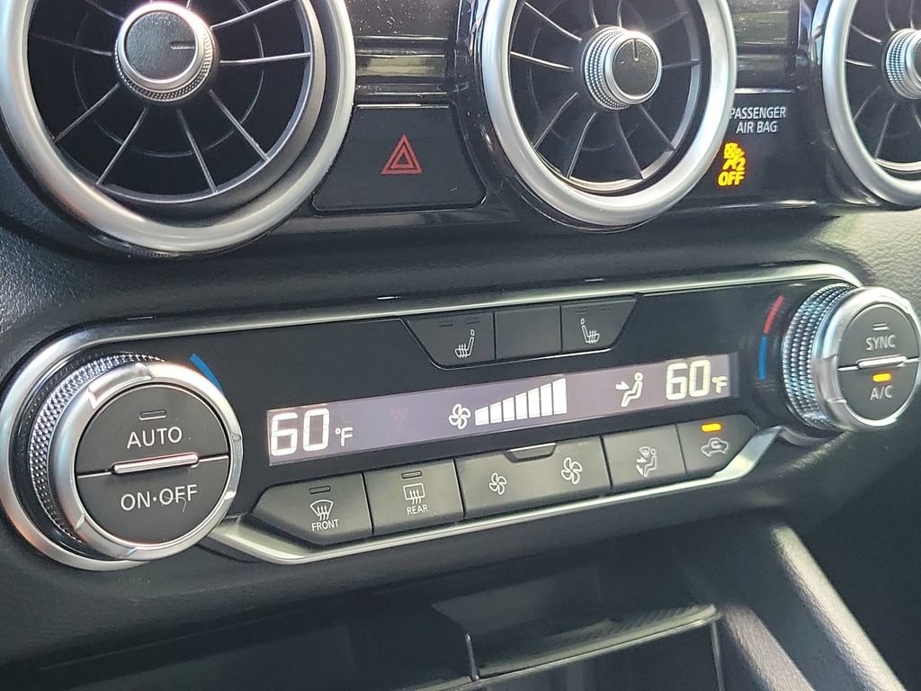 Certified 2024 Nissan Sentra SR FWD image 32