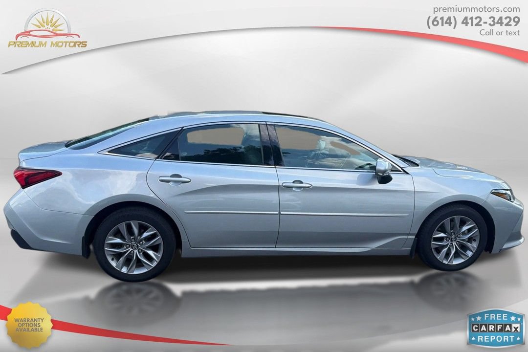 Used 2019 Toyota Avalon XLE w/ Moonroof Package FWD image 6