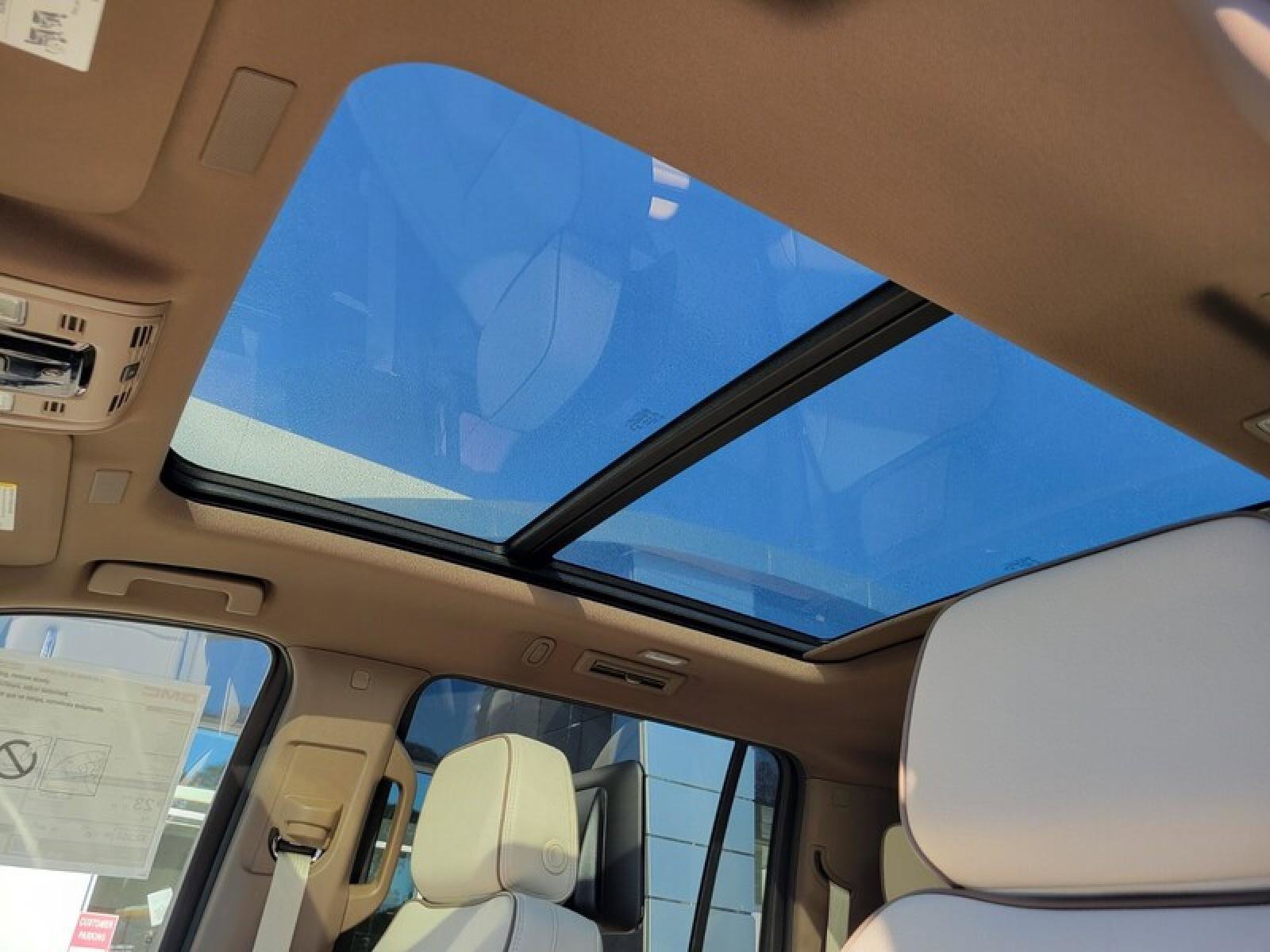 New 2026 GMC Yukon XL Denali w/ Denali Reserve Package image 24