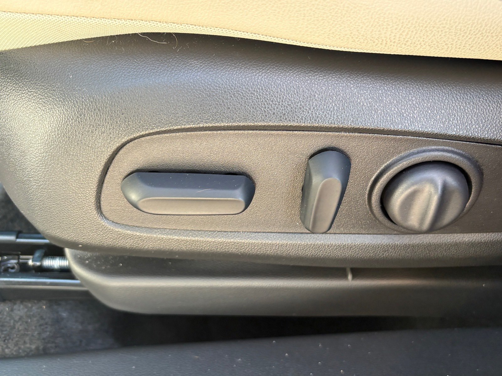 Used 2026 Buick Encore GX Sport Touring w/ Advanced Technology Package FWD image 19