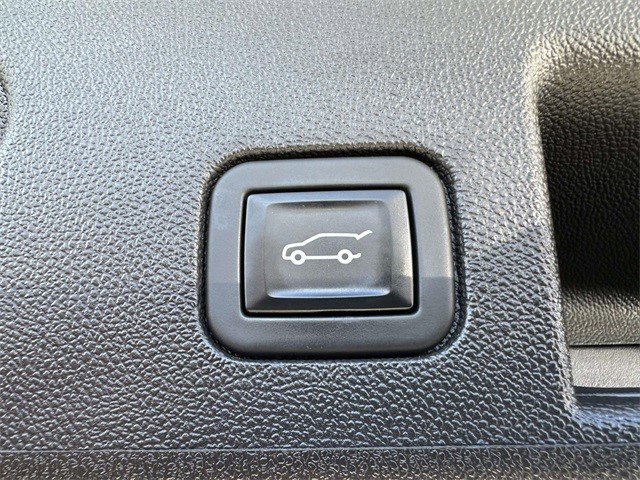 Certified 2023 Chevrolet Equinox RS w/ RS Leather Package image 16