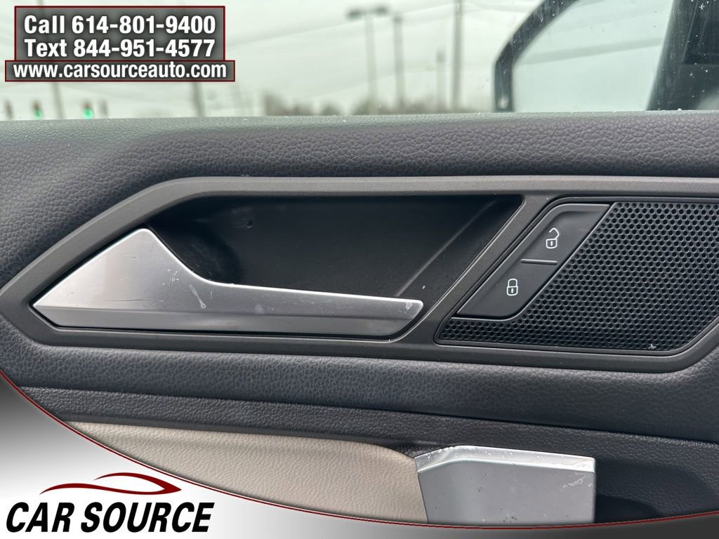 Used 2020 Volkswagen Tiguan SE R-Line image 21