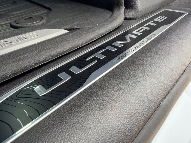 New 2026 GMC Sierra 3500 Denali Ultimate AWD/4WD image 14