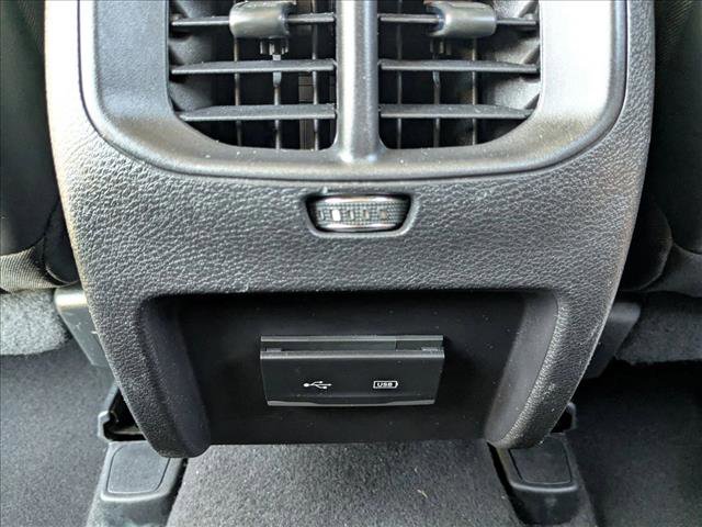 Used 2020 Jeep Cherokee Altitude image 17