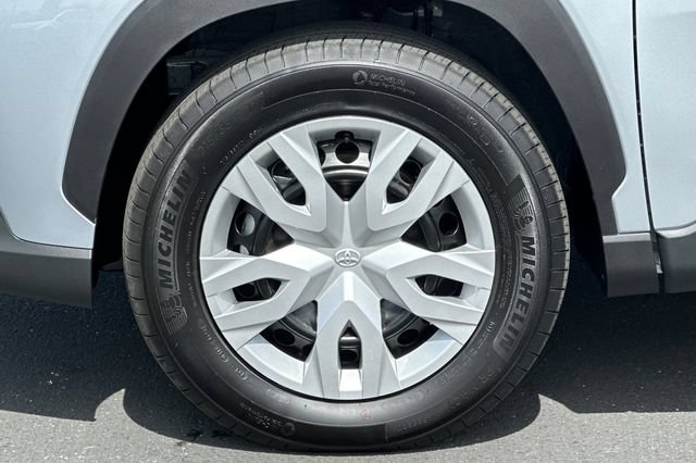 Used 2026 Toyota Corolla Cross L FWD image 28
