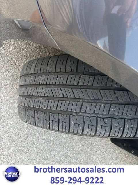 Used 2016 Kia Cadenza Premium FWD image 13