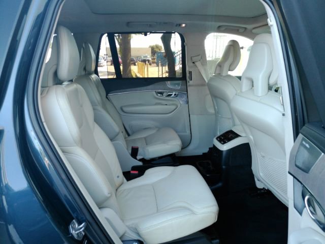 Used 2022 Volvo XC90 T8 Inscription AWD/4WD image 26