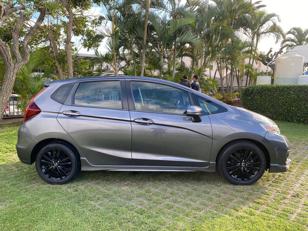 Used 2018 Honda Fit Sport image 8