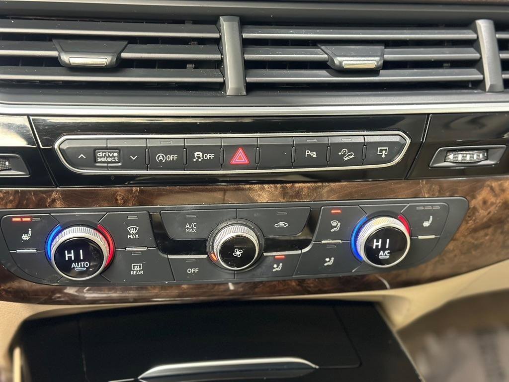 Used 2017 Audi Q7 3.0T Premium AWD/4WD image 25