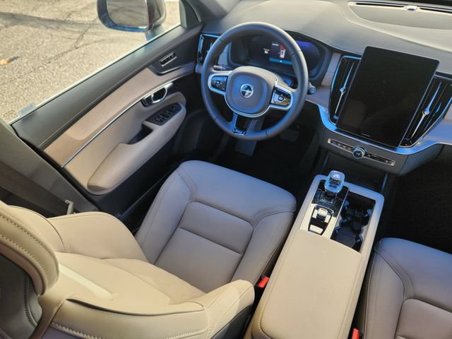 New 2026 Volvo XC90 B5 Core w/ Protection Package AWD/4WD image 10