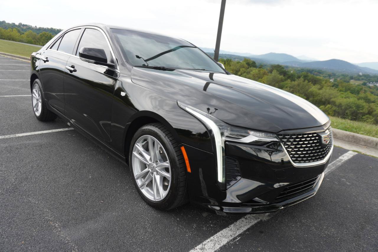 Used 2020 Cadillac CT4 Luxury w/ Sun And Sound Package RWD image 4