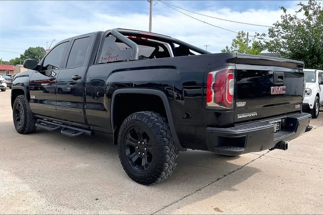 Used 2016 GMC Sierra 1500 SLT w/ All Terrain X Package AWD/4WD image 4