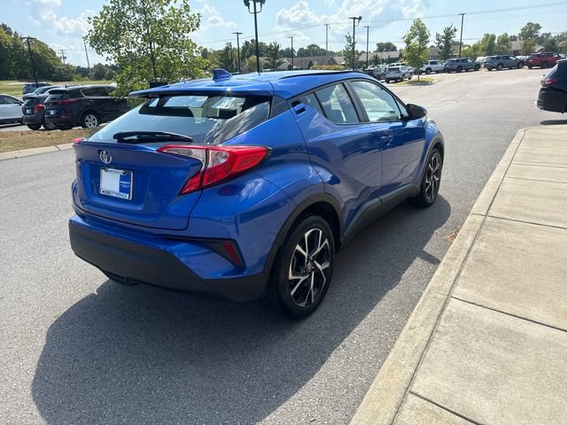 Used 2021 Toyota C-HR XLE FWD image 4