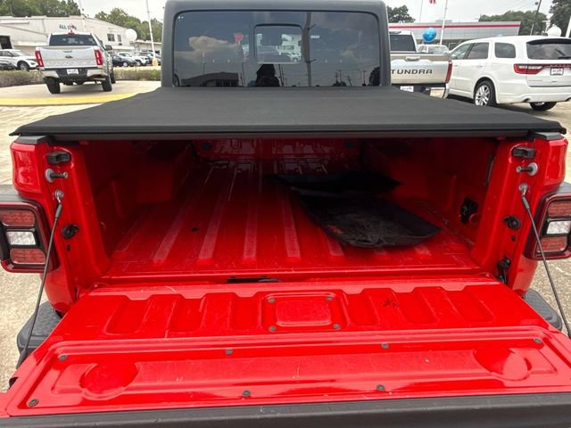 Used 2020 Jeep Gladiator Overland AWD/4WD image 14
