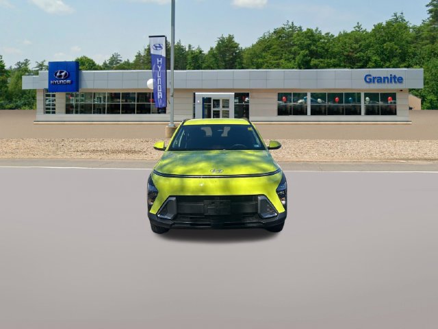 Certified 2025 Hyundai Kona SEL AWD/4WD image 3