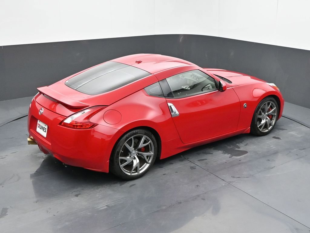 Used 2016 Nissan 370Z Coupe RWD image 25