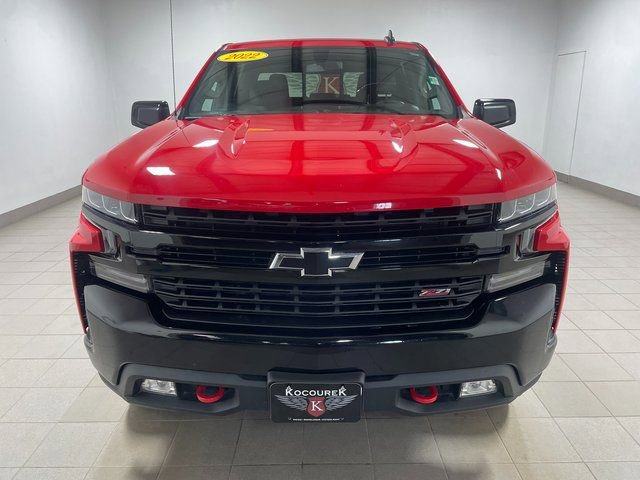 Used 2022 Chevrolet Silverado 1500 LT Trail Boss w/ Convenience Package II image 2