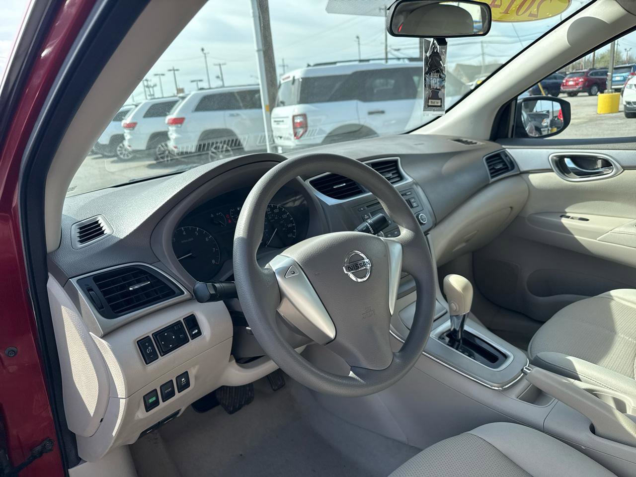 Used 2014 Nissan Sentra S image 8