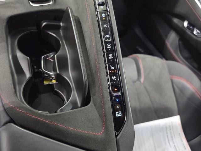 Used 2023 Chevrolet Corvette Z06 RWD image 16