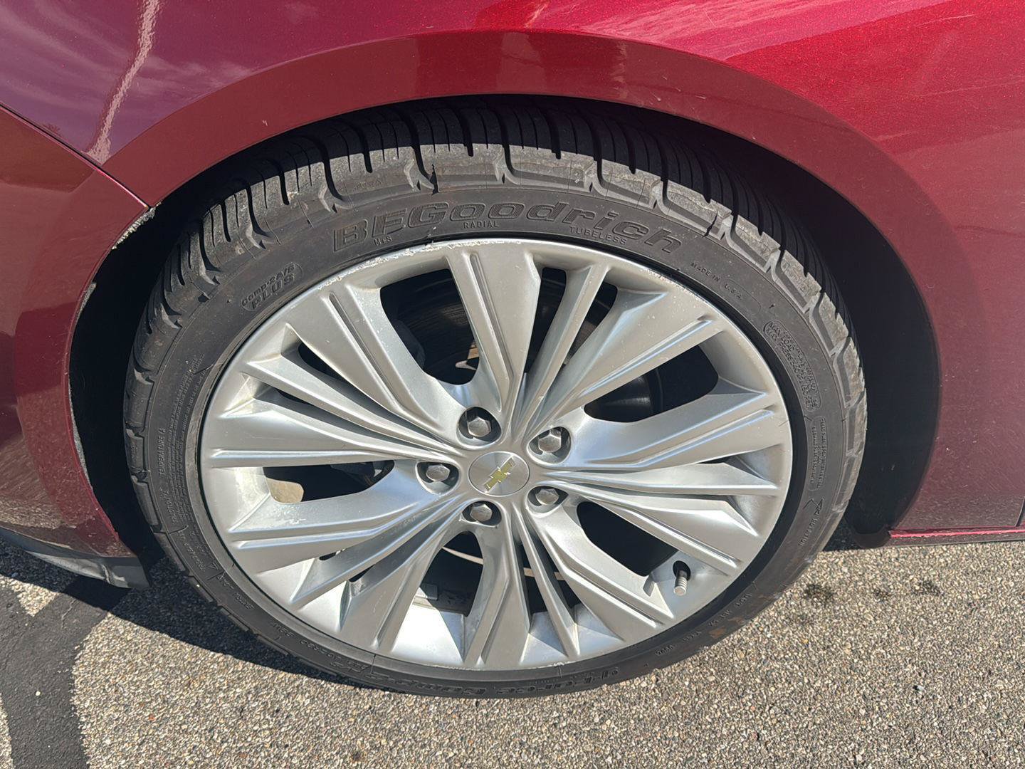 Used 2017 Chevrolet Impala Premier w/ Enhanced Convenience Package FWD image 9