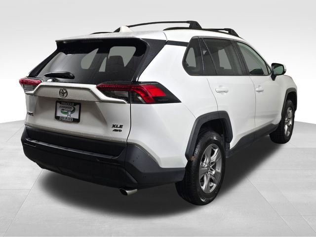 Used 2024 Toyota RAV4 XLE w/ Convenience Package image 9
