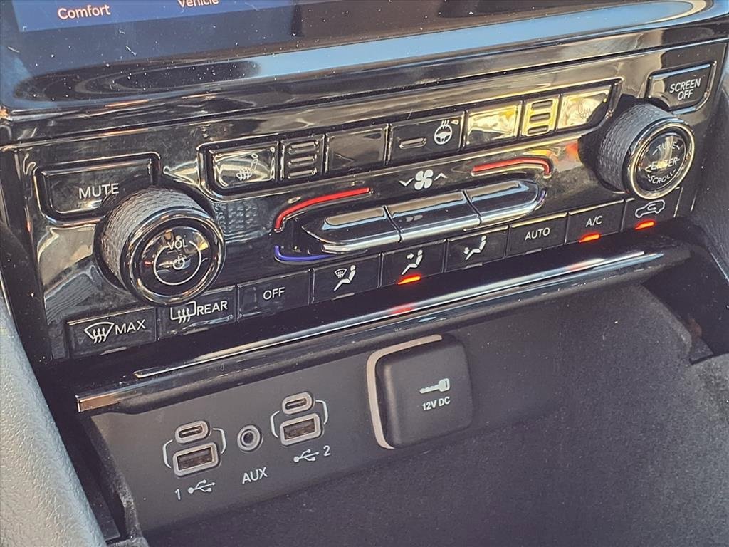 Used 2022 Jeep Grand Cherokee Limited image 14