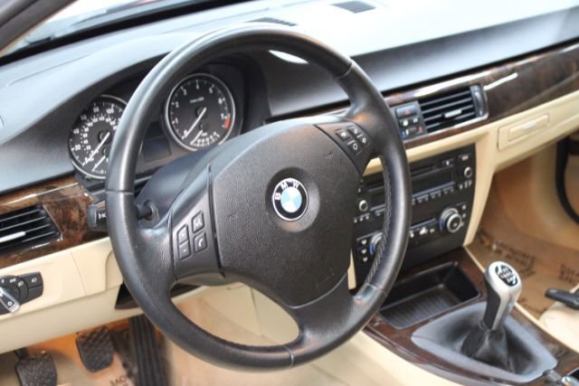 Used 2011 BMW 328i Sedan RWD image 12