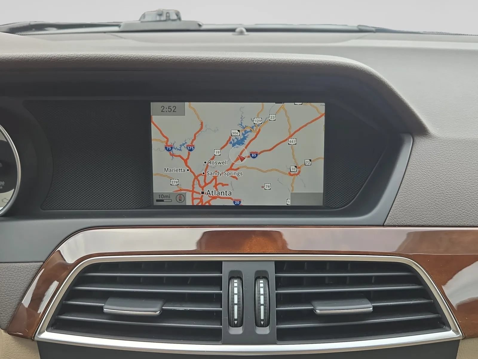 Used 2013 Mercedes-Benz C 250 Sedan image 19