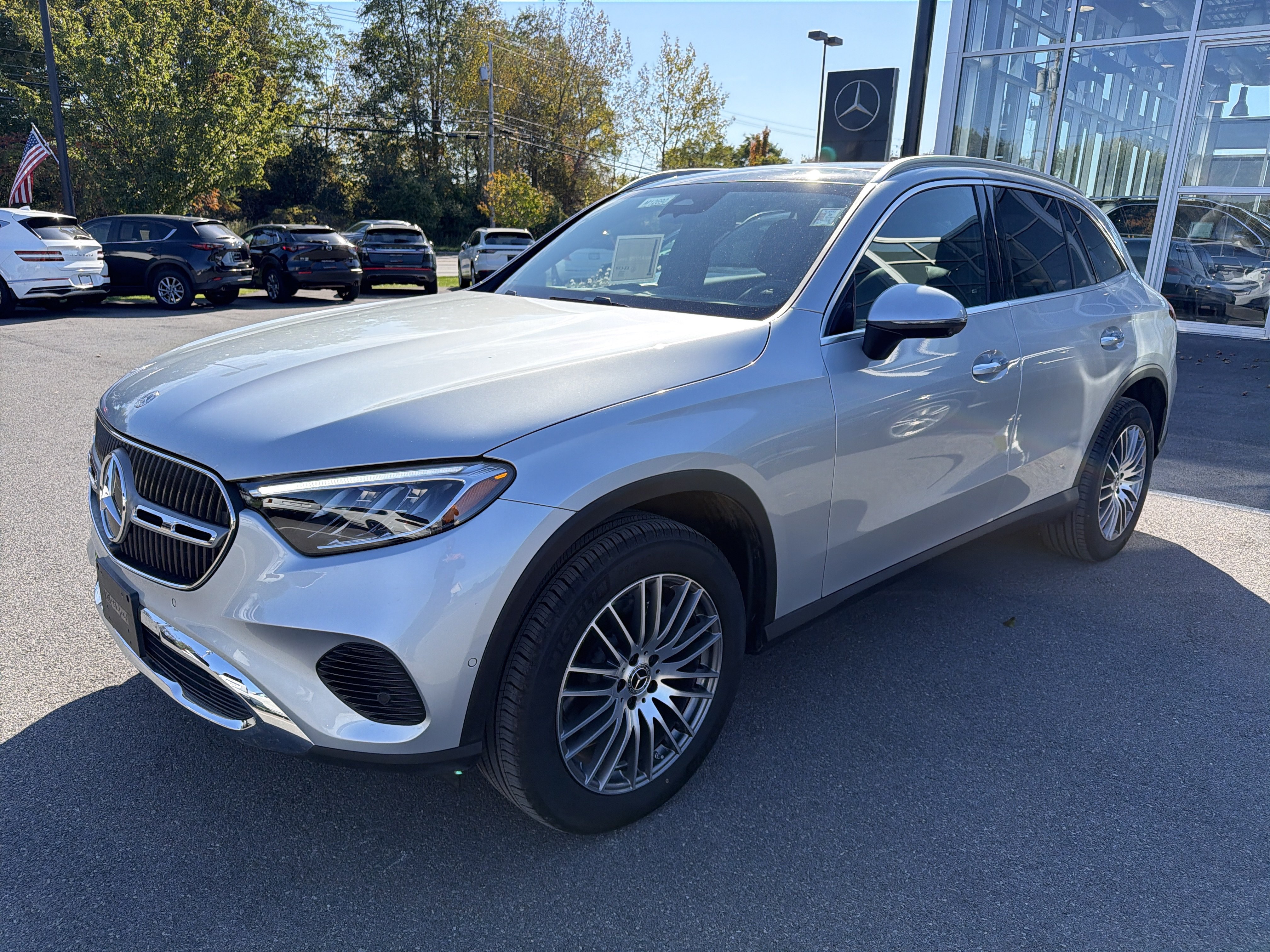 Used 2026 Mercedes-Benz GLC 300 4MATIC image 4