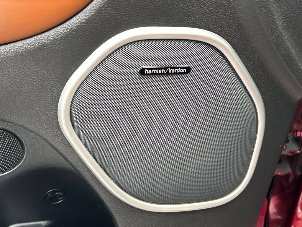 Used 2019 Jeep Grand Cherokee Summit AWD/4WD image 21