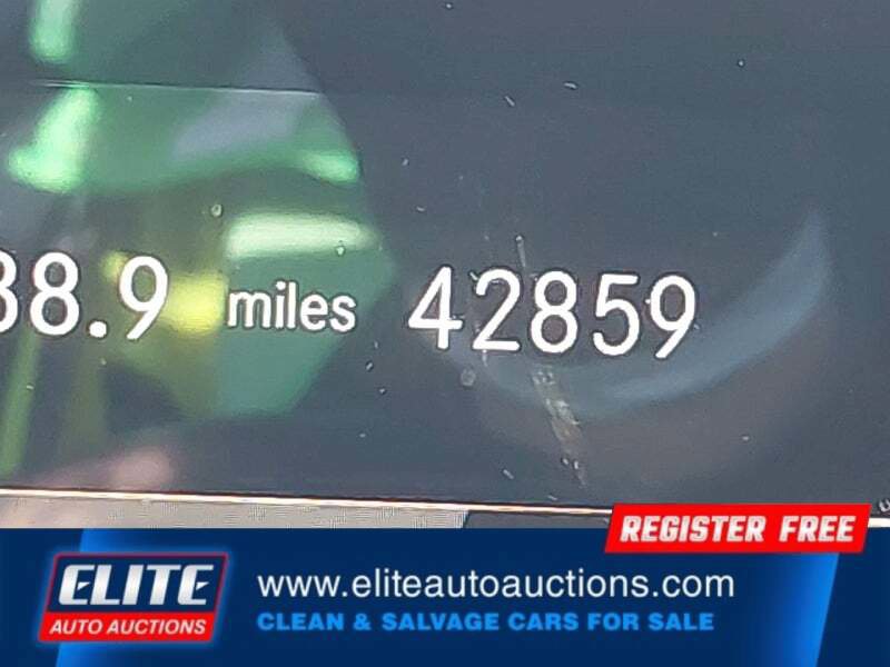 Used 2021 Mercedes-Benz CLA 250 4MATIC image 23