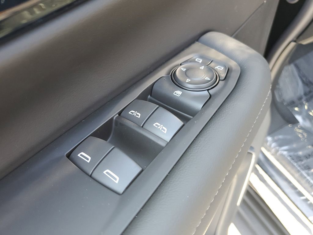 New 2026 Chevrolet Suburban LS image 20